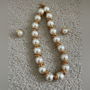 Vintage Elegant Gold Tone and Pearl Chunky Necklace Set